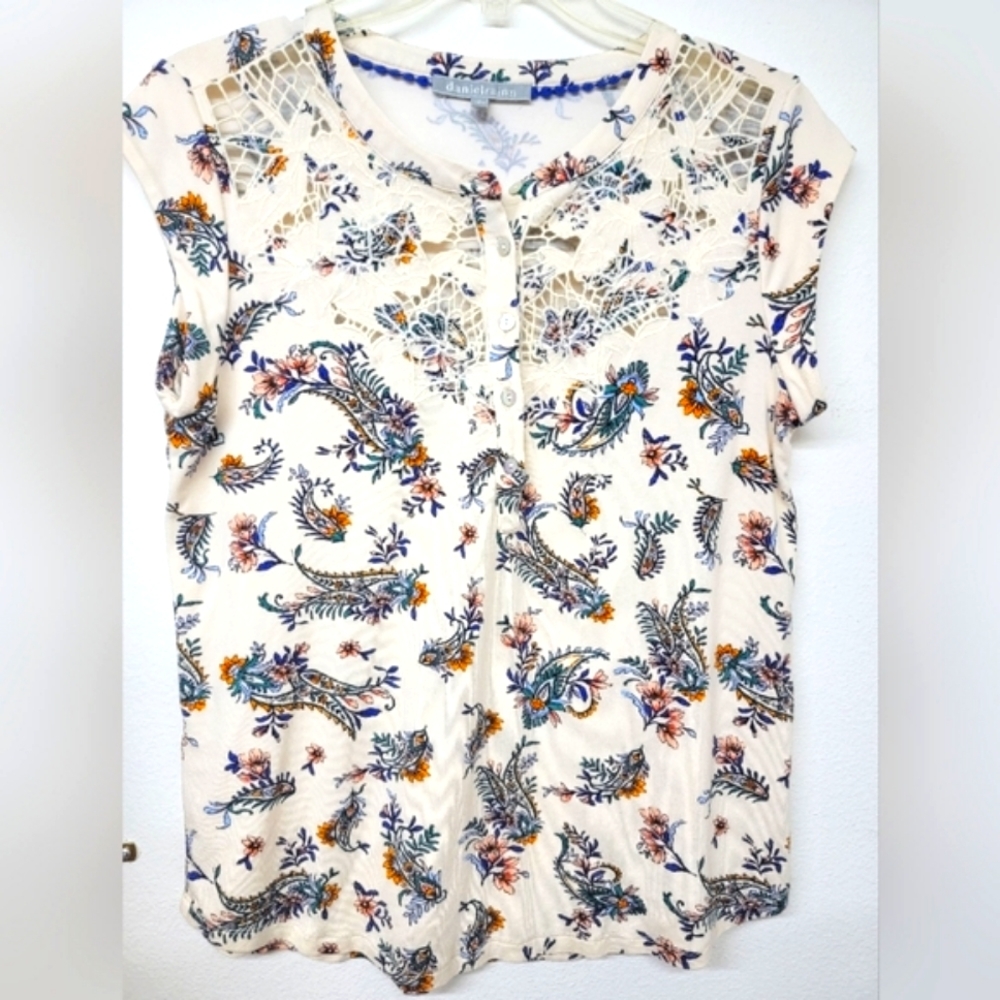 Daniel Rainn short sleeve top - Medium